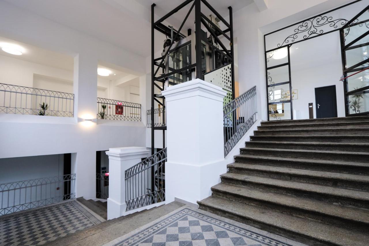 Palatul Lugoj Διαμέρισμα Εξωτερικό φωτογραφία